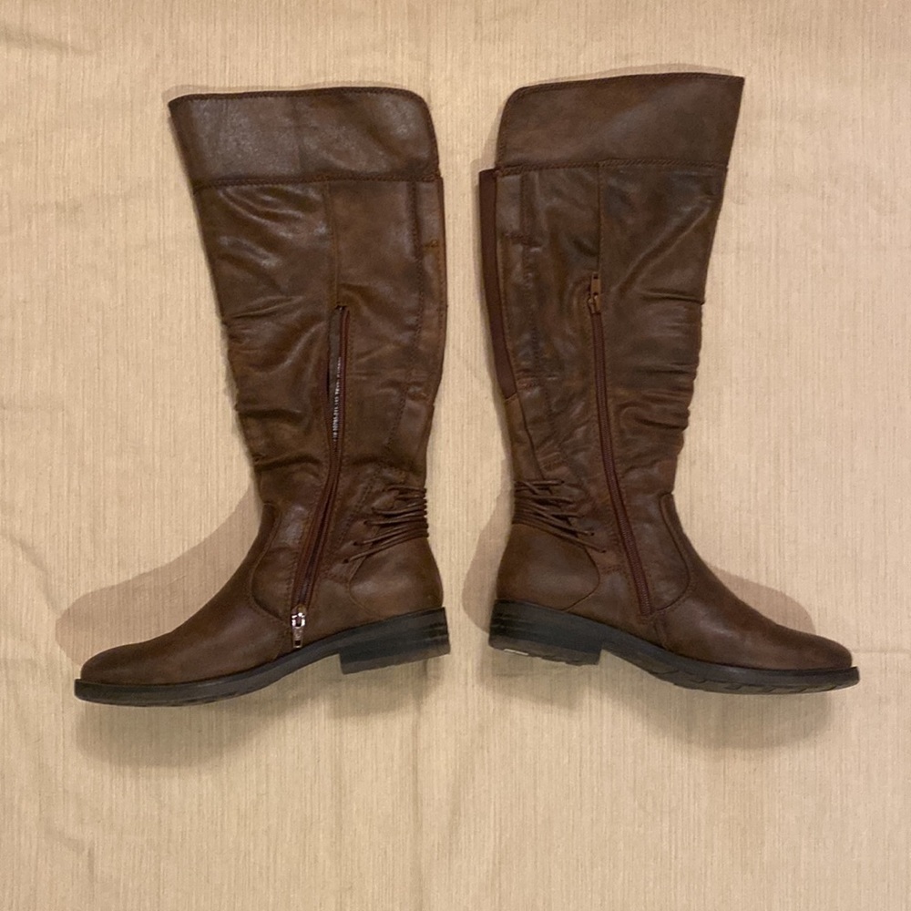 BareTrap boots